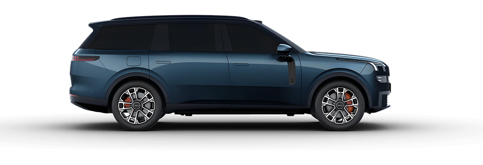 Lynk & Co 900